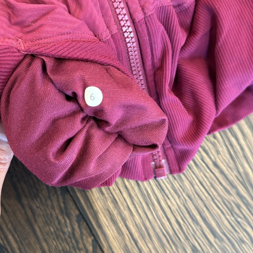 Lululemon Jacket - Picture 2 of 5